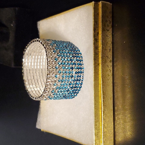 Wide Elastic Rhinestone Bracelet: Bridal Formal Special Occasion Competition - Picture 3 of 4